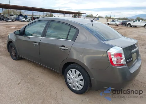 2008 Nissan Sentra 2.0S z USA, uszkodzony, nr VIN 3N1AB61E78L688690